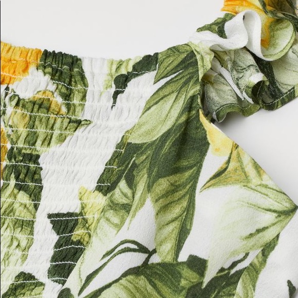 Matching top + shorts - Picture 7 of 16